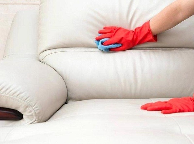 Bỏ túi 7 cách vệ sinh ghế sofa da cực kỳ nhanh chóng, hiệu quả 2 Cần vệ sinh ghế sofa da khi thấy bám nhiều bụi