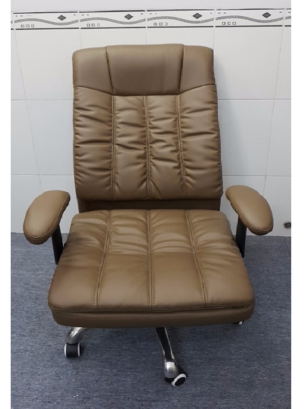 Mẫu ghế dành cho giám đốc với phần đệm ngồi và tựa lưng bọc da - GGDVP06
