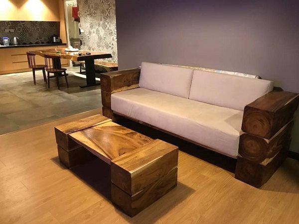 Sofa phòng khách được làm từ gỗ tự nhiên nguyên khối - SPGVP12