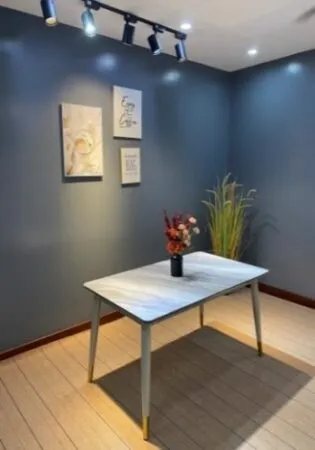 Bàn ăn phong cách trẻ trung Khung INOX -Mạ Vàng PVD - BAVP13