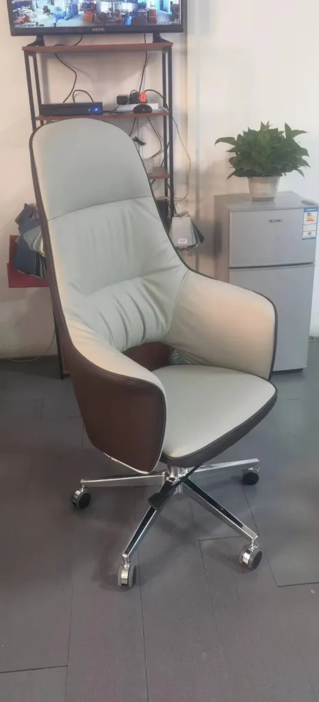 Ghế lãnh đạo công thái học hiện đại bọc da, chân hợp kim bền đẹp - GXVP28