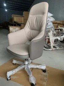 Ghế xoay lãnh đạo bọc da cao cấp, lưng cao ôm lưng, chân xoay hợp kim - GXVP29