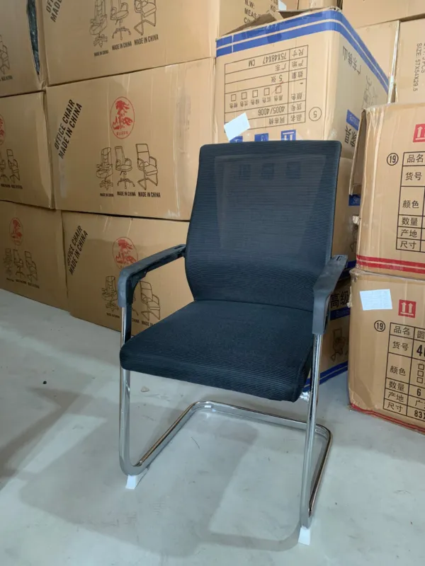 Ghế chân quỳ nhựa đúc bọc vải lưới dày dặn - GCQVP25