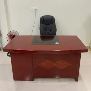 Bàn Giám Đốc Yếm Hoa Văn 2 Hình Thoi 1m2 - BGDVP49