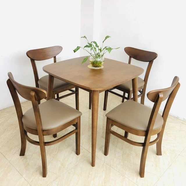 Bàn vuông 4 người thích hợp đặt trong phòng ăn diện tích hạn hẹp Bàn vuông 4 người thích hợp đặt trong phòng ăn diện tích hạn hẹp