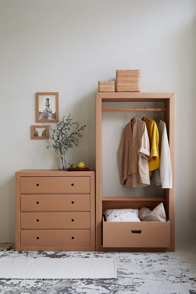 Đặt tủ vừa hoàn thiện tại vị trí phù hợp Đặt tủ vừa hoàn thiện tại vị trí phù hợp