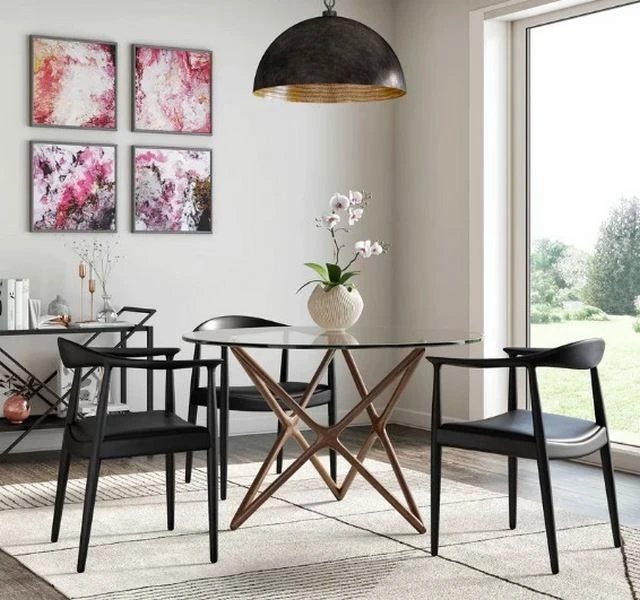 Kiểu bàn ăn với phần chân sắp xếp thành hình ngôi sao độc đáo Kiểu bàn ăn với phần chân sắp xếp thành hình ngôi sao độc đáo