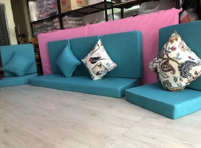 May đệm và lưng tựa để tăng tính thẩm mỹ cho sản phẩm khi hoàn thành May đệm và lưng tựa để tăng tính thẩm mỹ cho sản phẩm khi hoàn thành