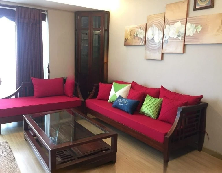 Sofa được làm từ chát liệu gỗ gụ được thiết kế theo phong cách cổ điển - SPGVP03 Sofa được làm từ chát liệu gỗ gụ được thiết kế theo phong cách cổ điển - SPGVP03