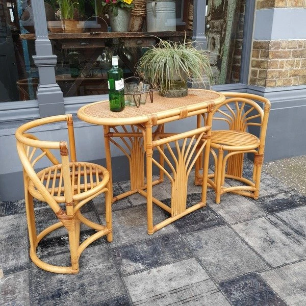 Bàn ghế cafe bằng mây tre đan không phổ biến bằng các chất liệu khác Bàn ghế cafe bằng mây tre đan không phổ biến bằng các chất liệu khác