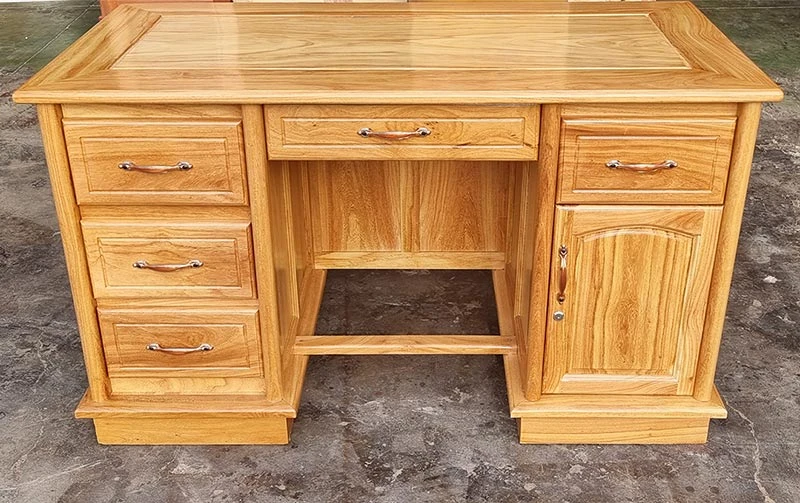 Bàn làm việc gỗ Gõ Đỏ Có Kê Chân - BLVGVP42 Bàn làm việc gỗ Gõ Đỏ Có Kê Chân - BLVGVP42